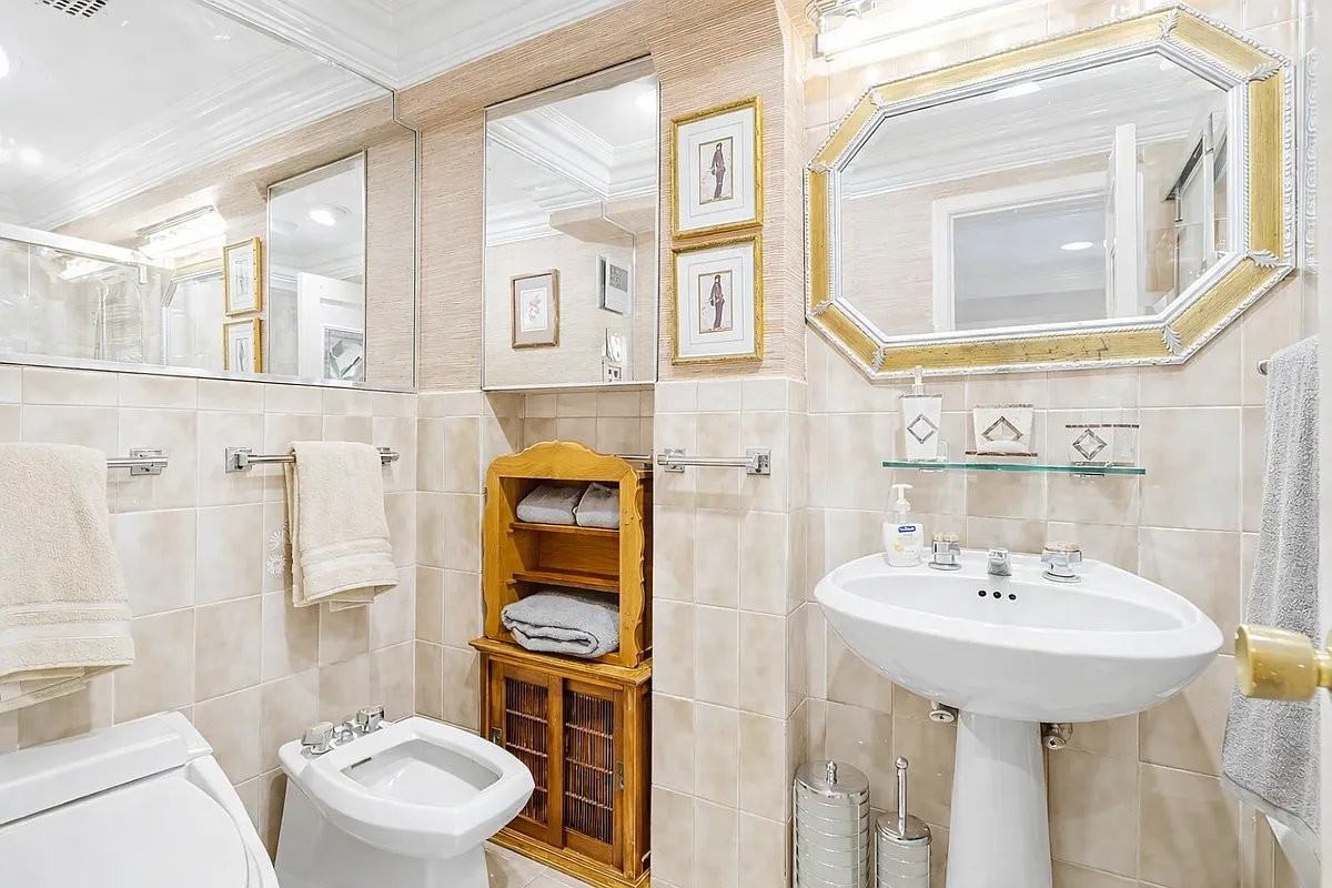 163 E 71st St #1C - Photo 6 of 7