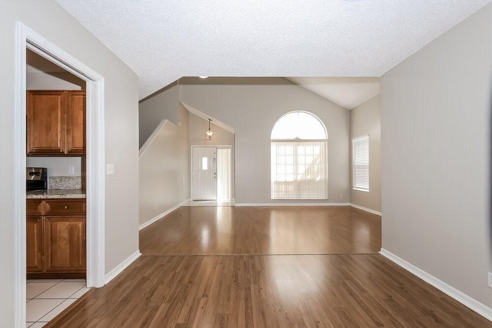 1027 Aviary Rd - Photo 7 of 16