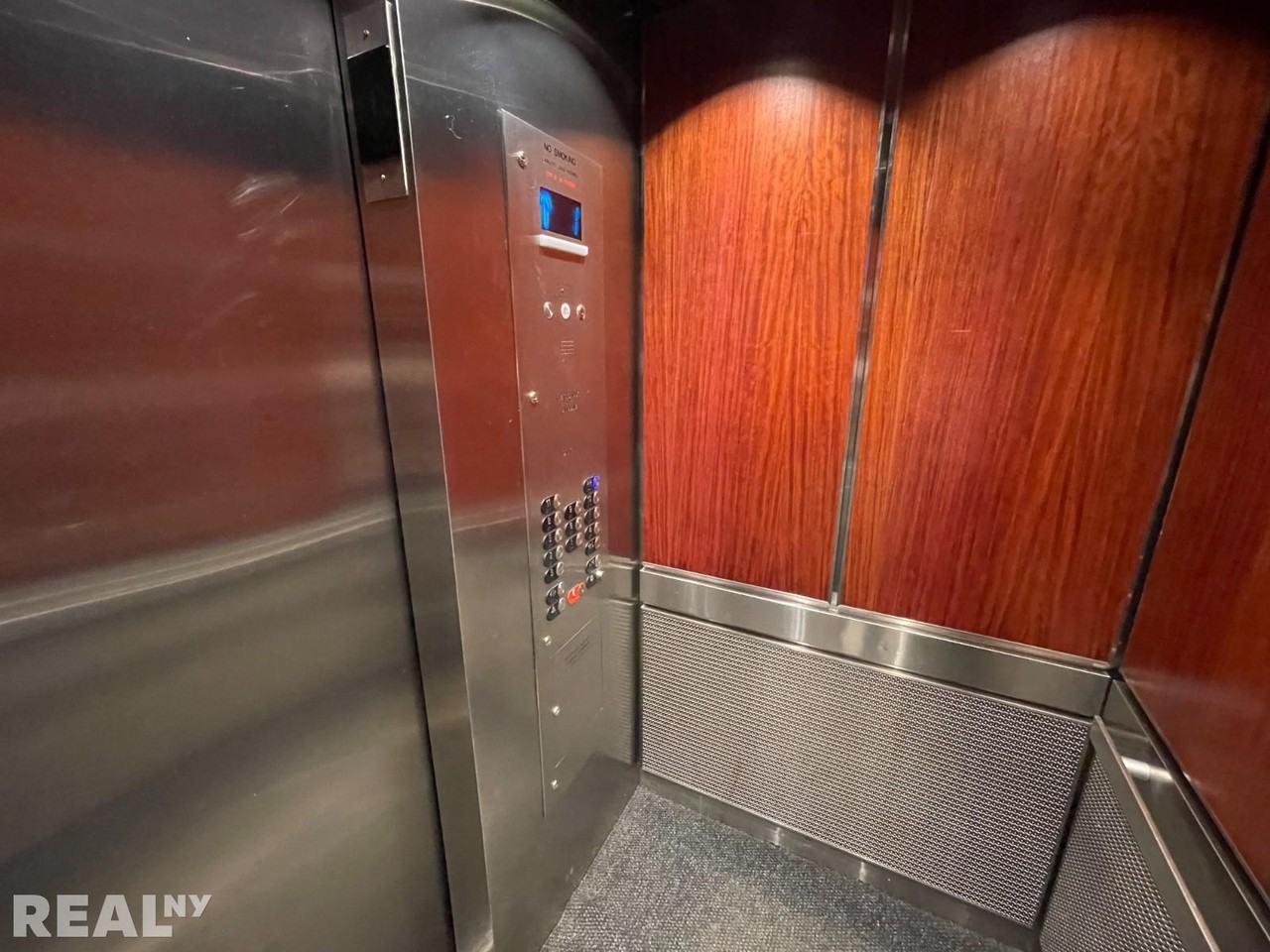 141 E 56th St - Photo 5 of 5