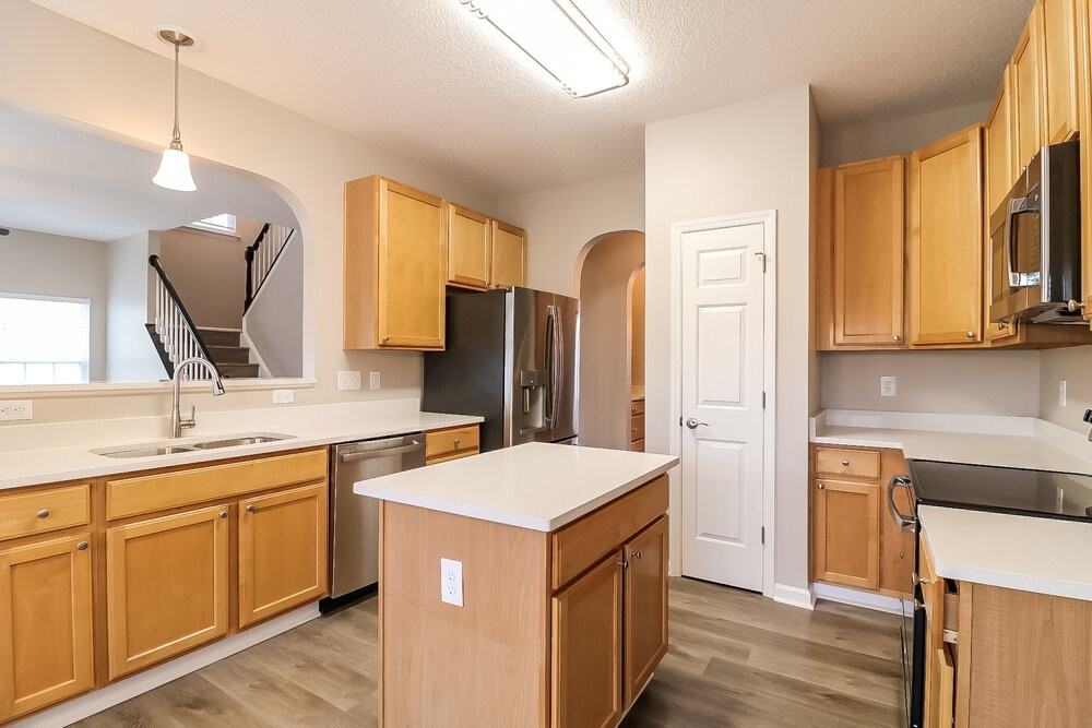 3608 Serendipity Dr - Photo 7 of 17