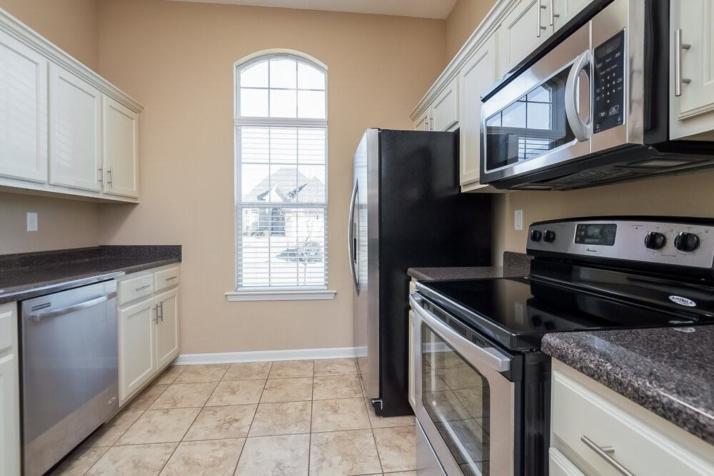 7879 Ridgedale Dr - Photo 7 of 15