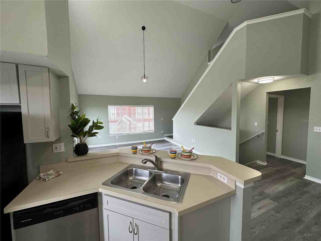 10534 White Lake Ct #10534 - Photo 4 of 27