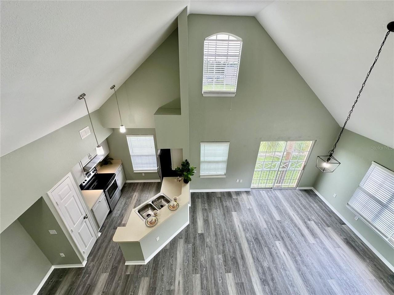 10534 White Lake Ct #10534 - Photo 5 of 27