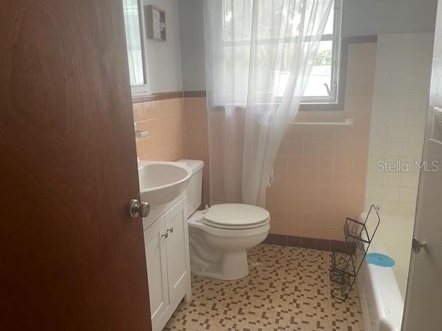 505 PATLIN AVENUE - Photo 4 of 9