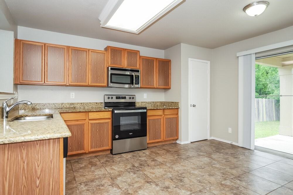 7858 Hedrick Farm - Photo 7 of 17