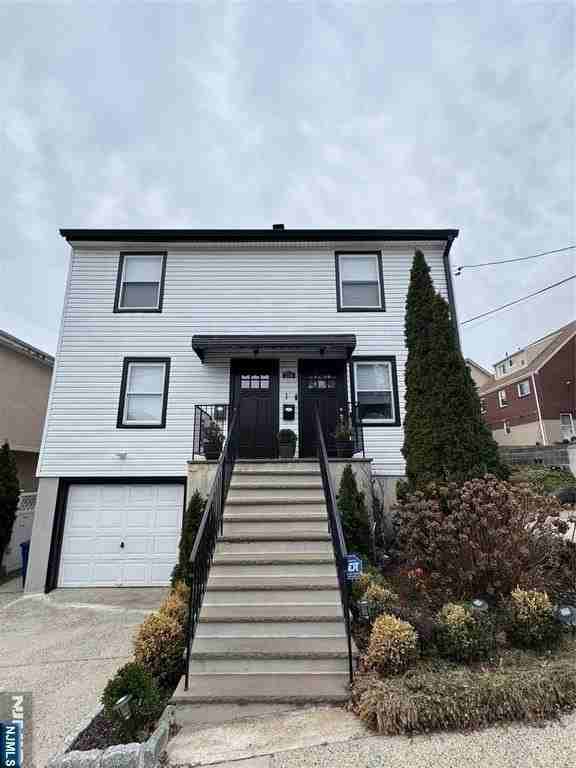 256 Coolidge Ave - Photo 2 of 22