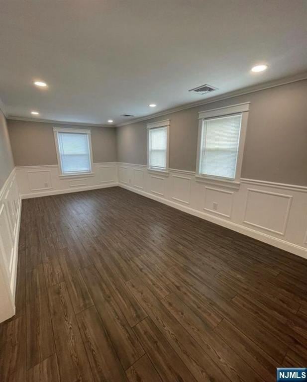 256 Coolidge Ave - Photo 7 of 22