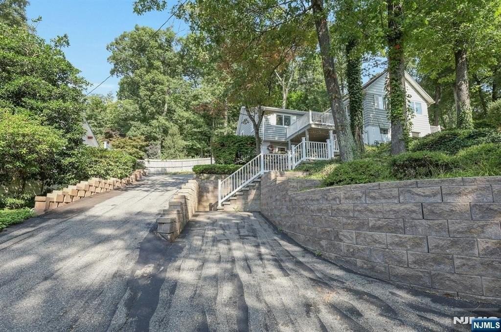 336 Lakeview Ave - Photo 6 of 37