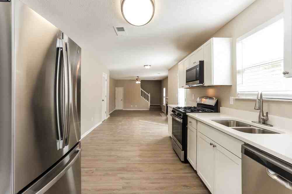 2244 Waters Run - Photo 7 of 17