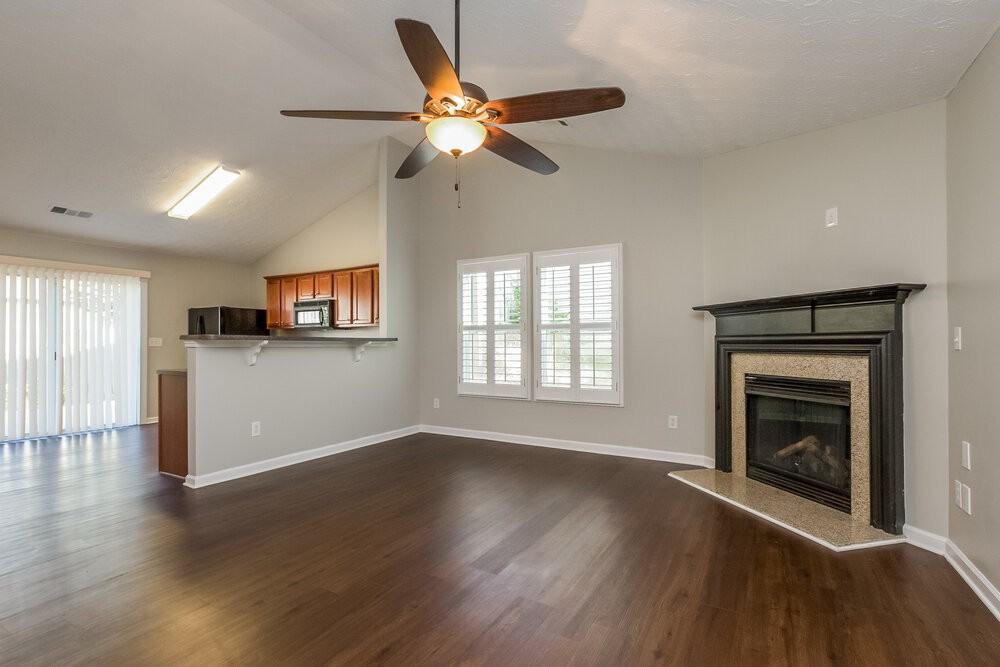 217 Winterbury Dr - Photo 4 of 16