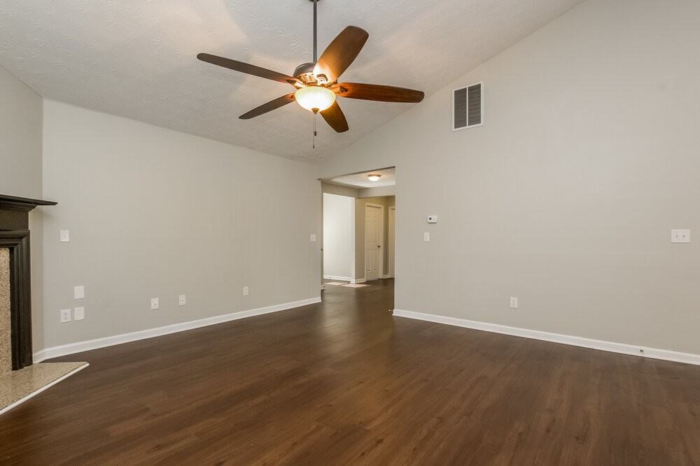 217 Winterbury Dr - Photo 5 of 16