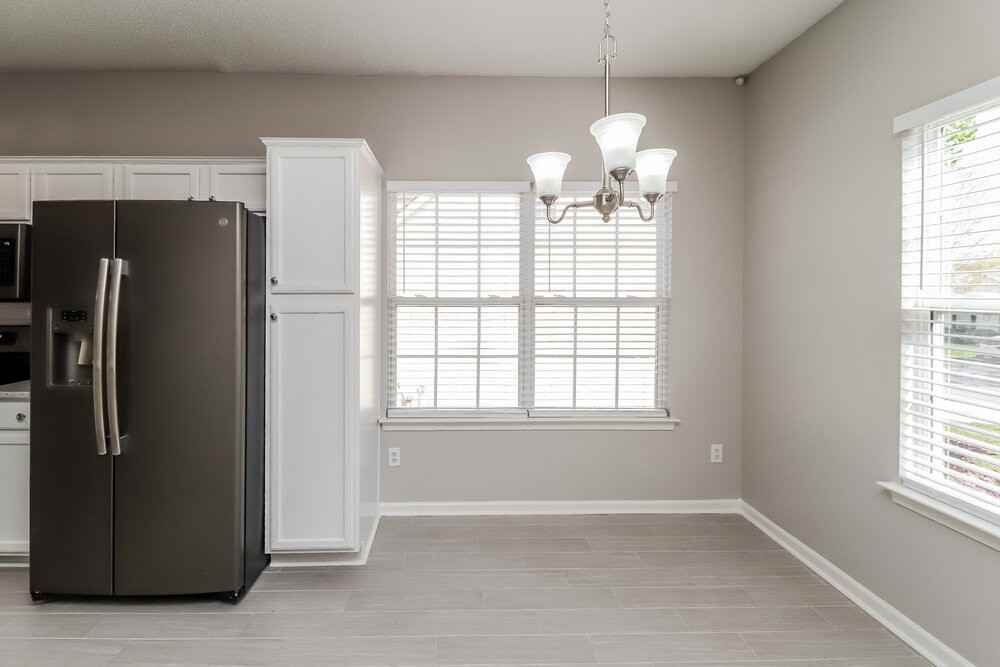 110 Peterborough Dr - Photo 5 of 16