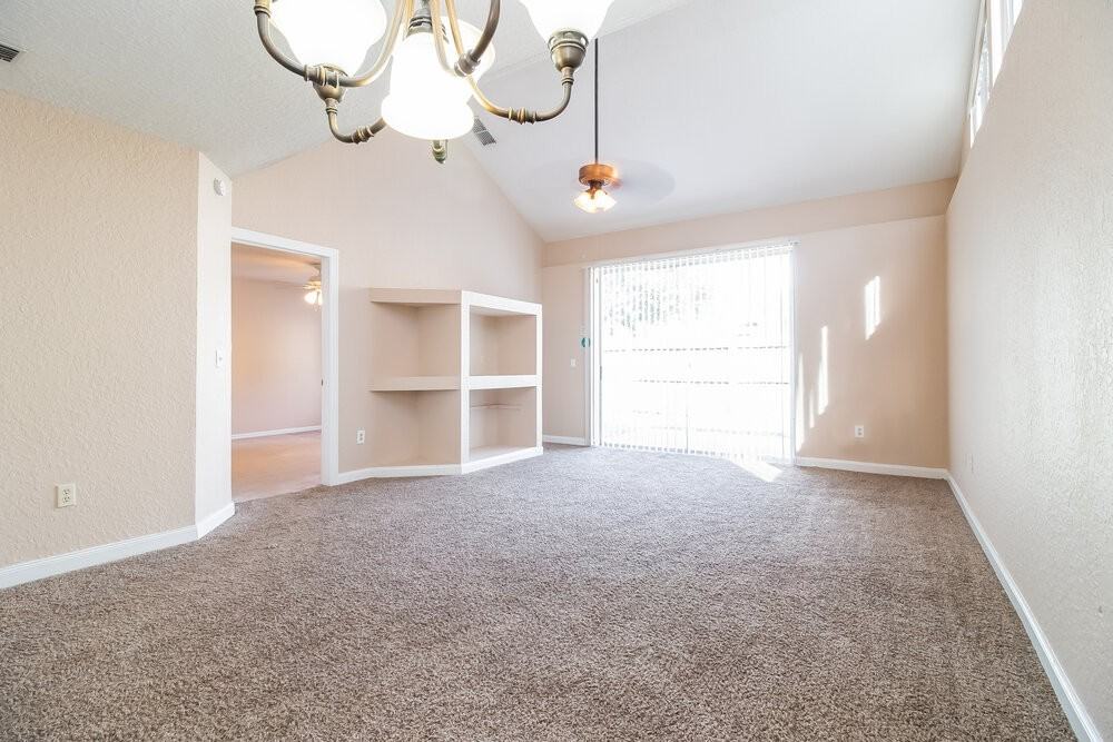 831 Cave Hollow Ln - Photo 5 of 16