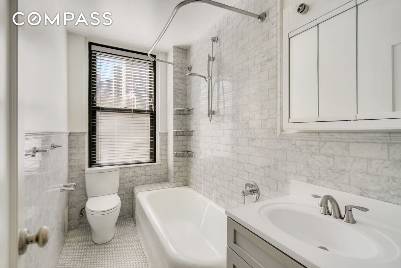 243 W 70th St #3B - Photo 5 of 9