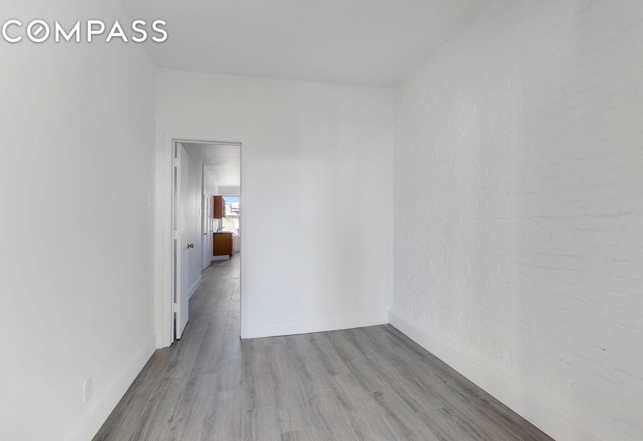 639 President St #5R - Photo 6 of 9