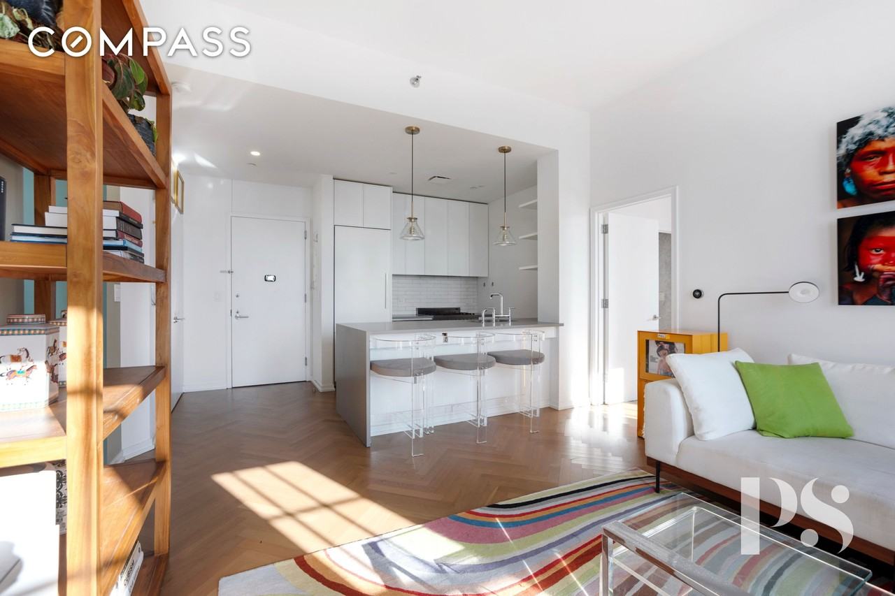 184 Kent Ave #B611 - Photo 3 of 20