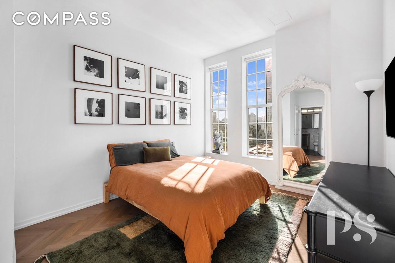 184 Kent Ave #B611 - Photo 7 of 20