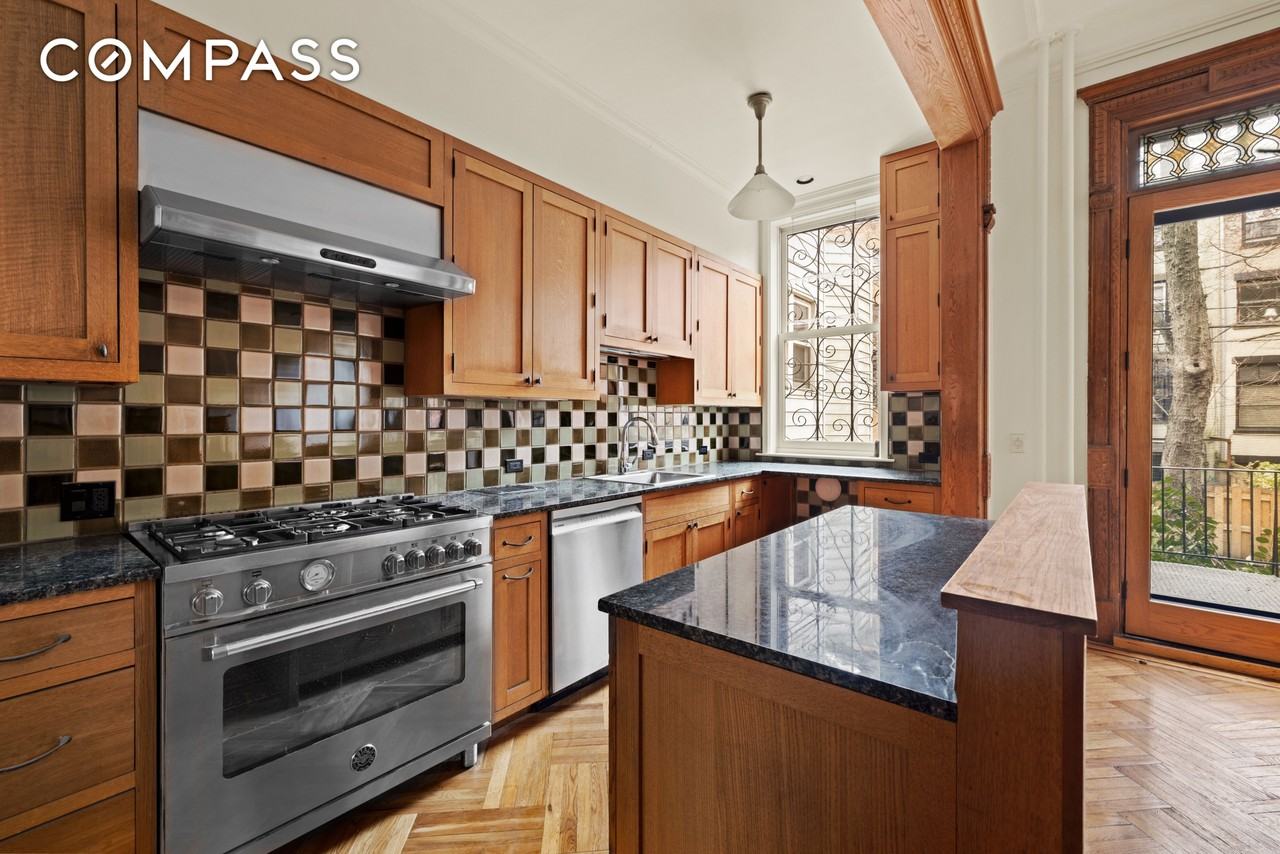 906 President St #1 - Photo 5 of 14