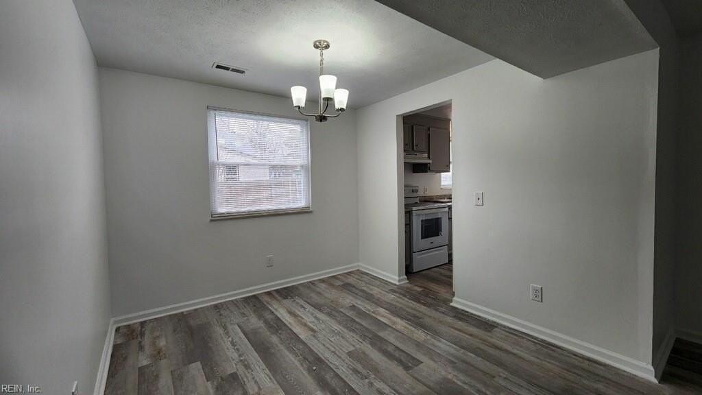 259 Windsor Castle Dr - Photo 4 of 14