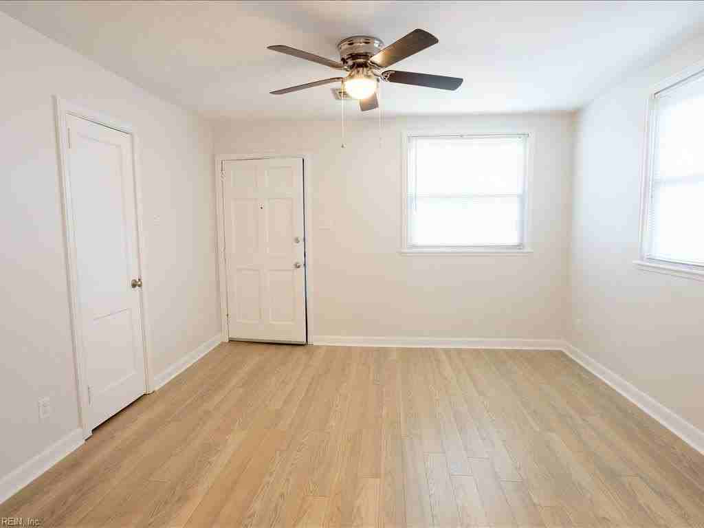 504 Beacon Rd - Photo 7 of 23