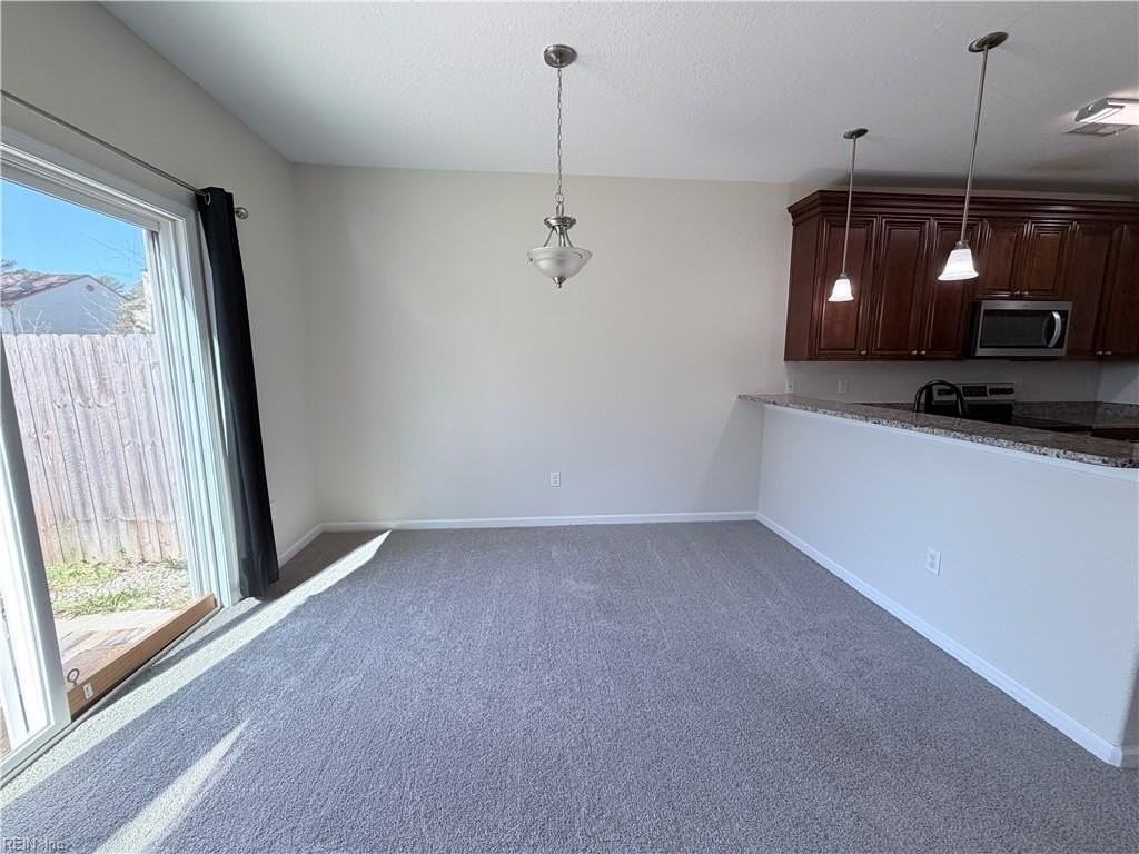 5153 Richard Rd - Photo 4 of 20