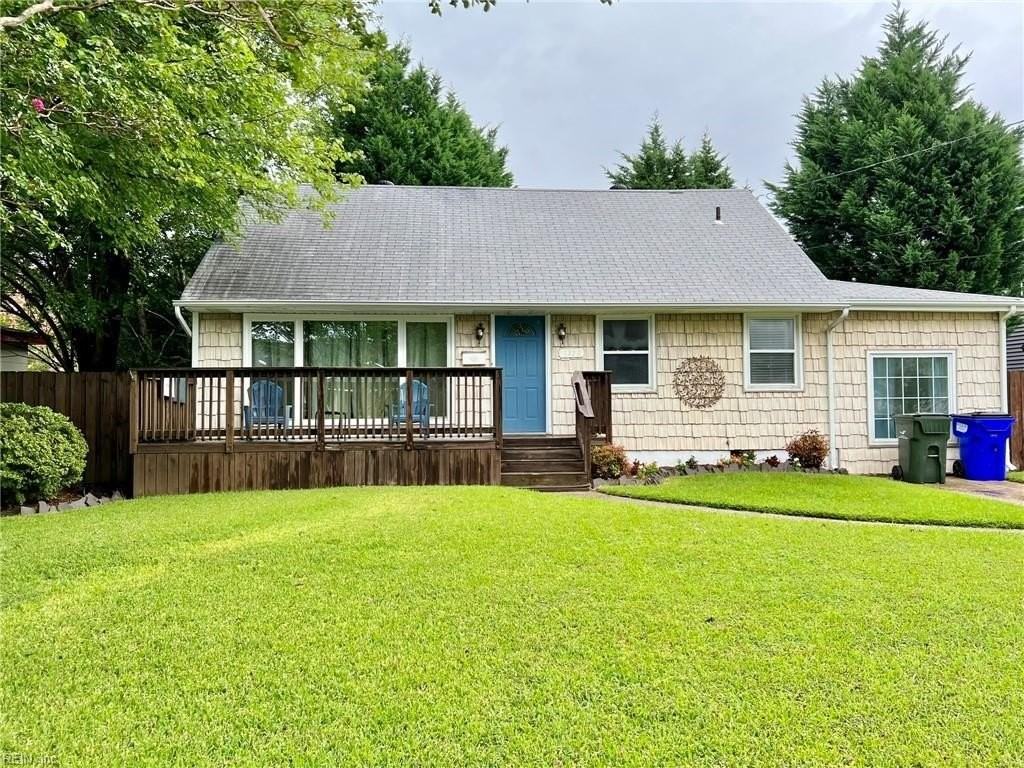 1320 Gabriel Dr - Photo 2 of 50