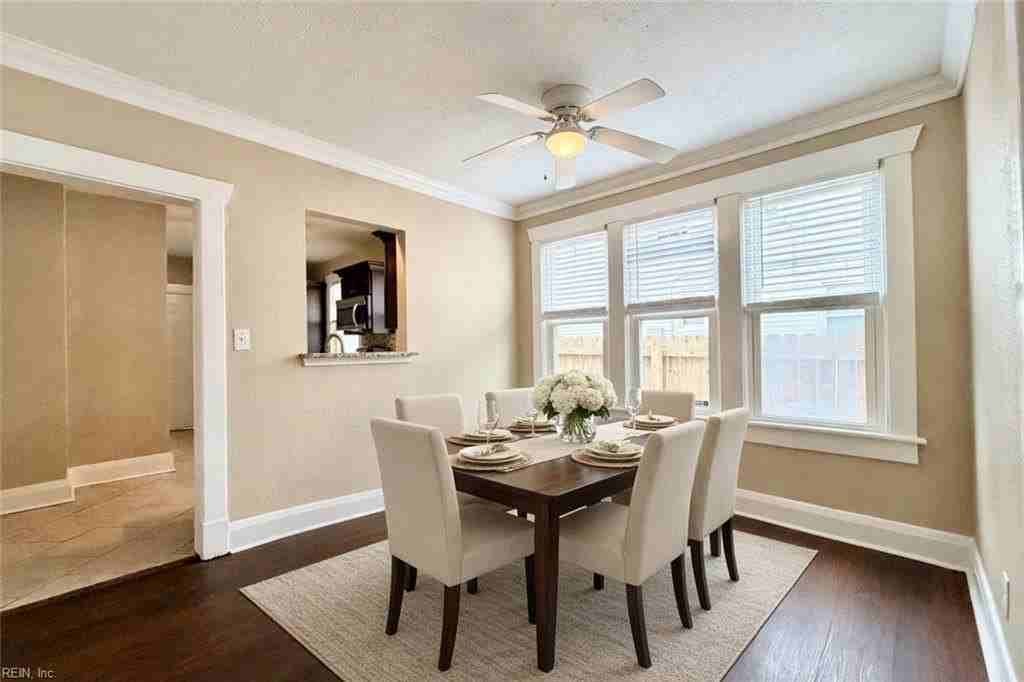 319 Forrest Ave - Photo 4 of 31