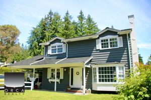 featured image of 3822 Lynn Valley Rd