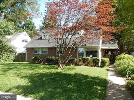 featured image of 1812 Belvedere Blvd