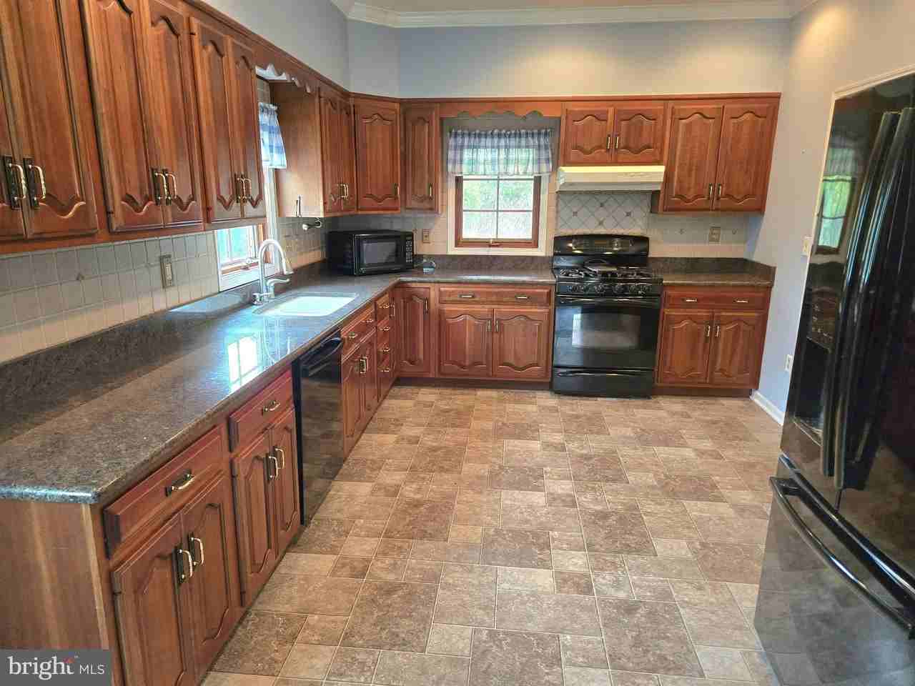 242 S Sugan Rd - Photo 6 of 16