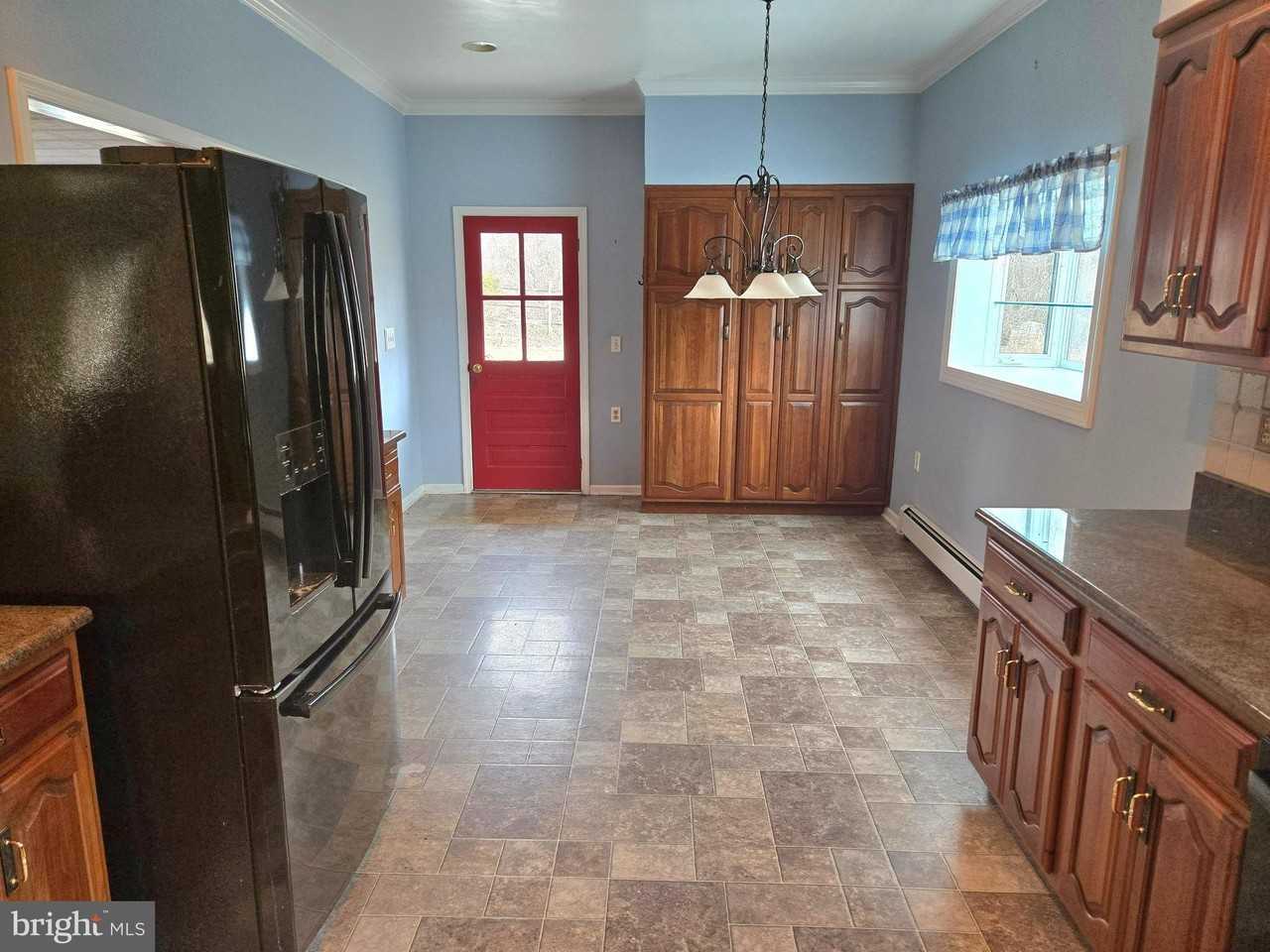 242 S Sugan Rd - Photo 7 of 16