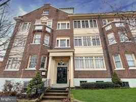 featured image of 700 Prince Edward St Apt 2 #Apt 2