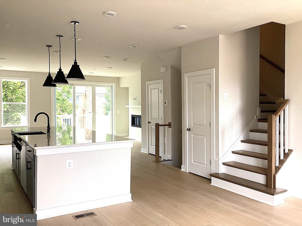 10590 Red Oak St - Photo 7 of 50