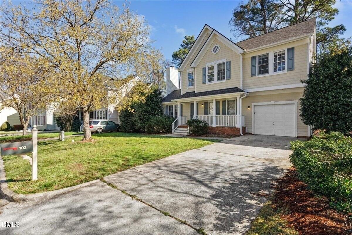 102 Mint Hill Dr - Photo 2 of 32