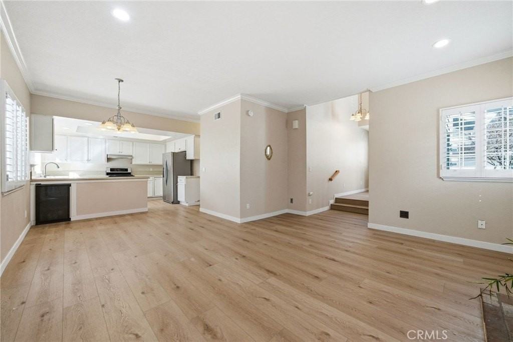 2603 Elden Ave #H - Photo 7 of 28