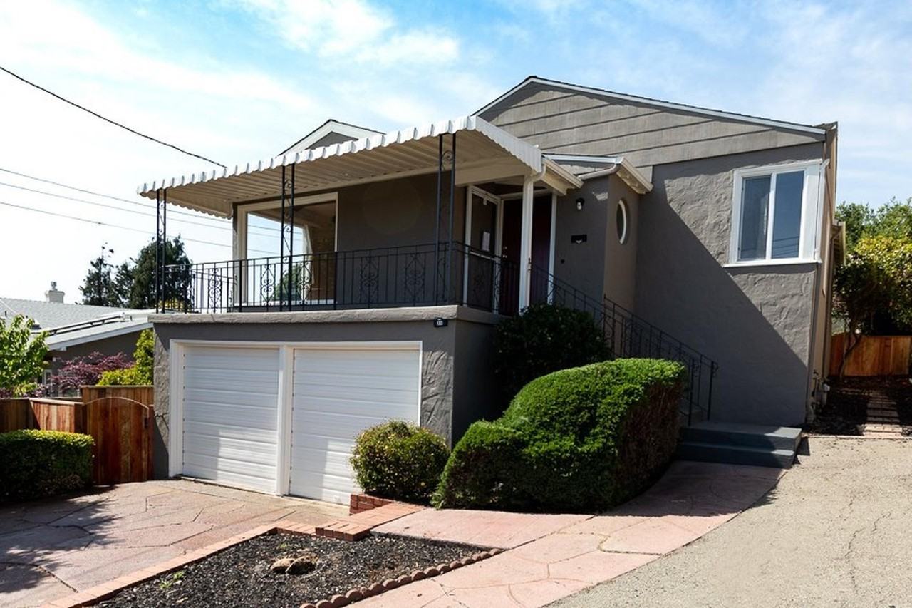 25 Stratford Rd - Photo 2 of 44