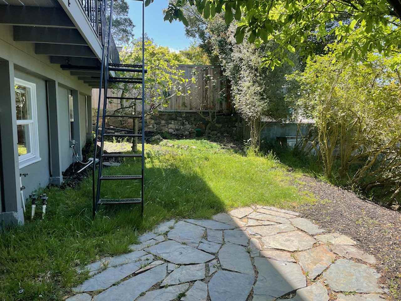 244 Colgate Ave Bsmt Unit - Photo 2 of 23