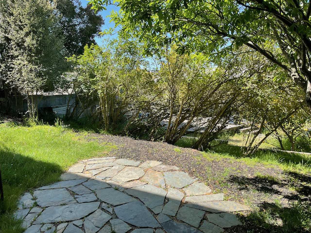 244 Colgate Ave Bsmt Unit - Photo 3 of 23