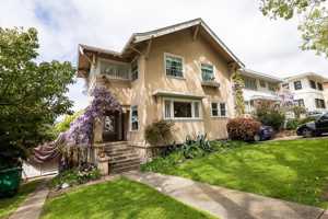 featured image of 1062 Mariposa Ave