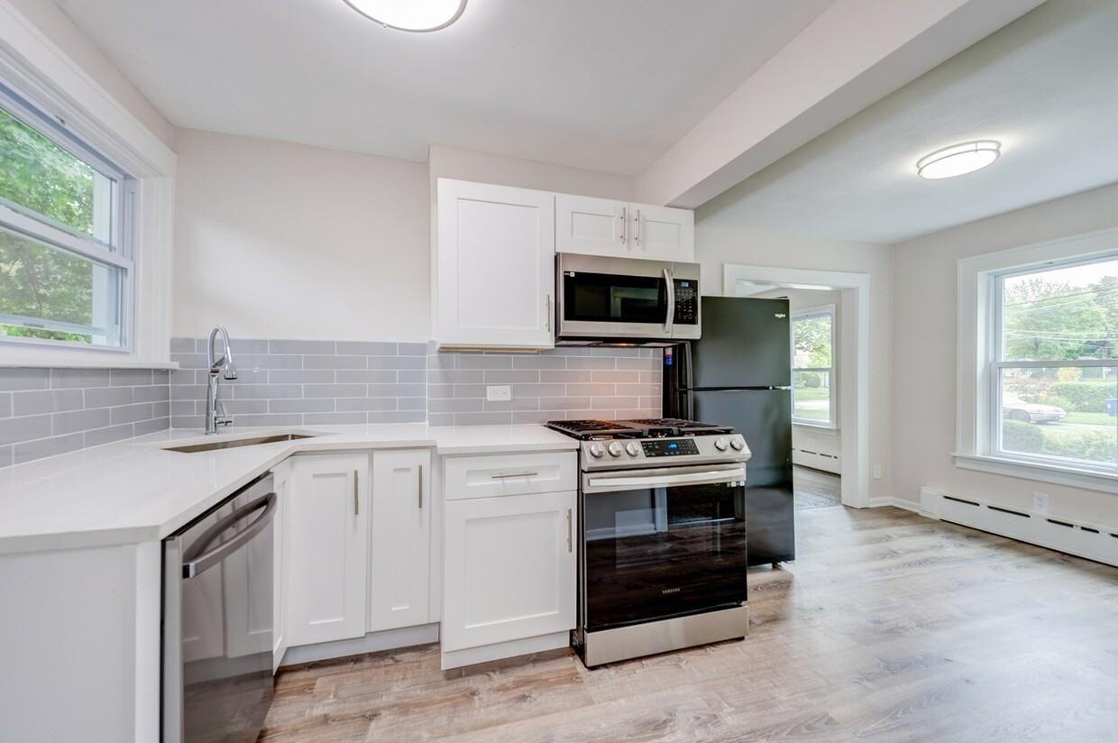 416 N Central Ave - Photo 5 of 9