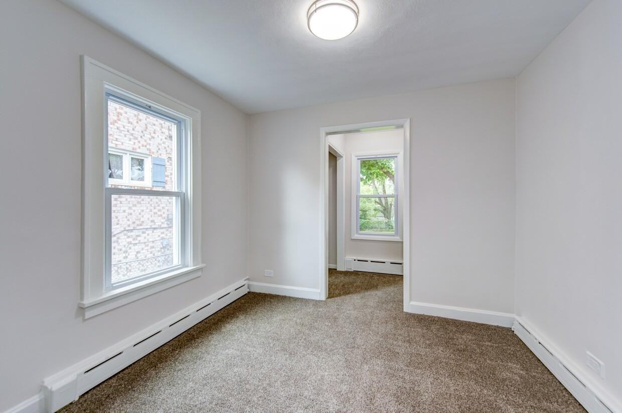 416 N Central Ave - Photo 7 of 9