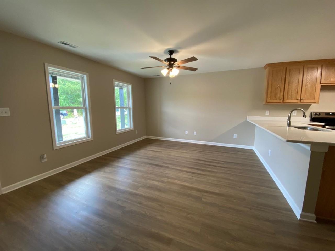 1961 Glen Manor Ct - Photo 7 of 20