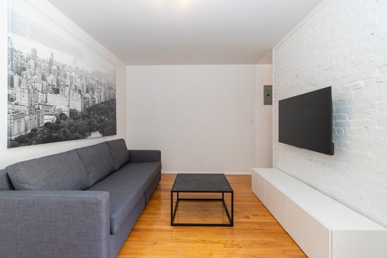 334 E 96th St #1032040P - Photo 3 of 32