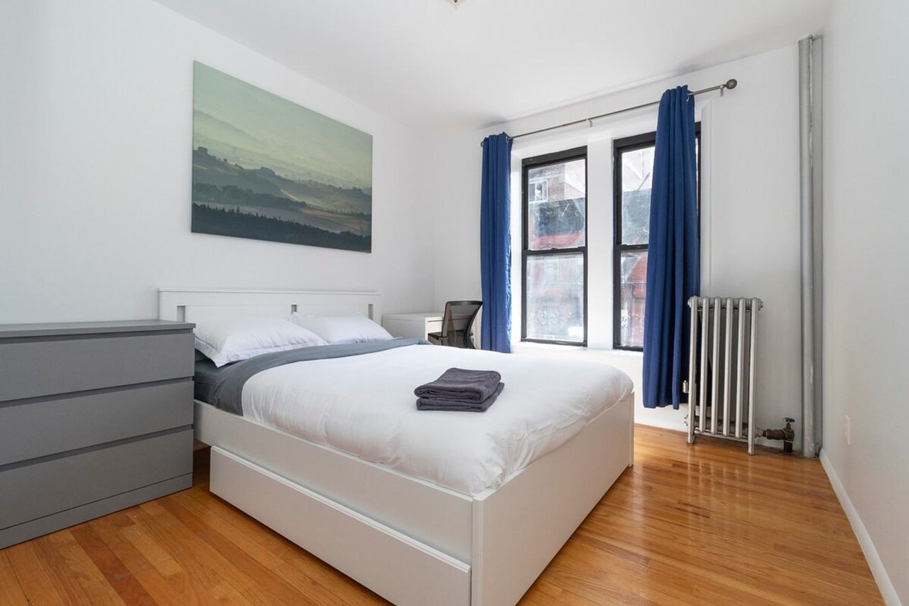 334 E 96th St #1032040P - Photo 5 of 32