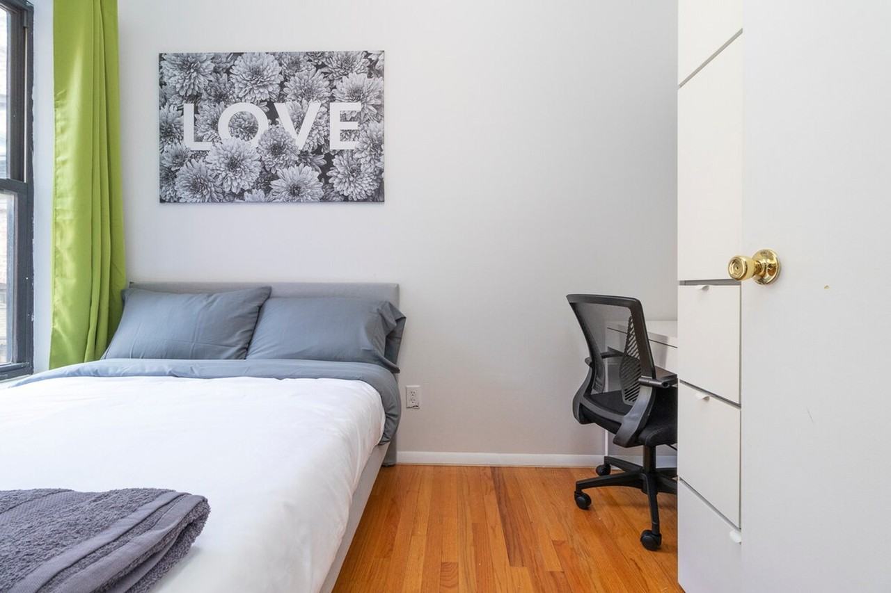 334 E 96th St #1032040P - Photo 7 of 32