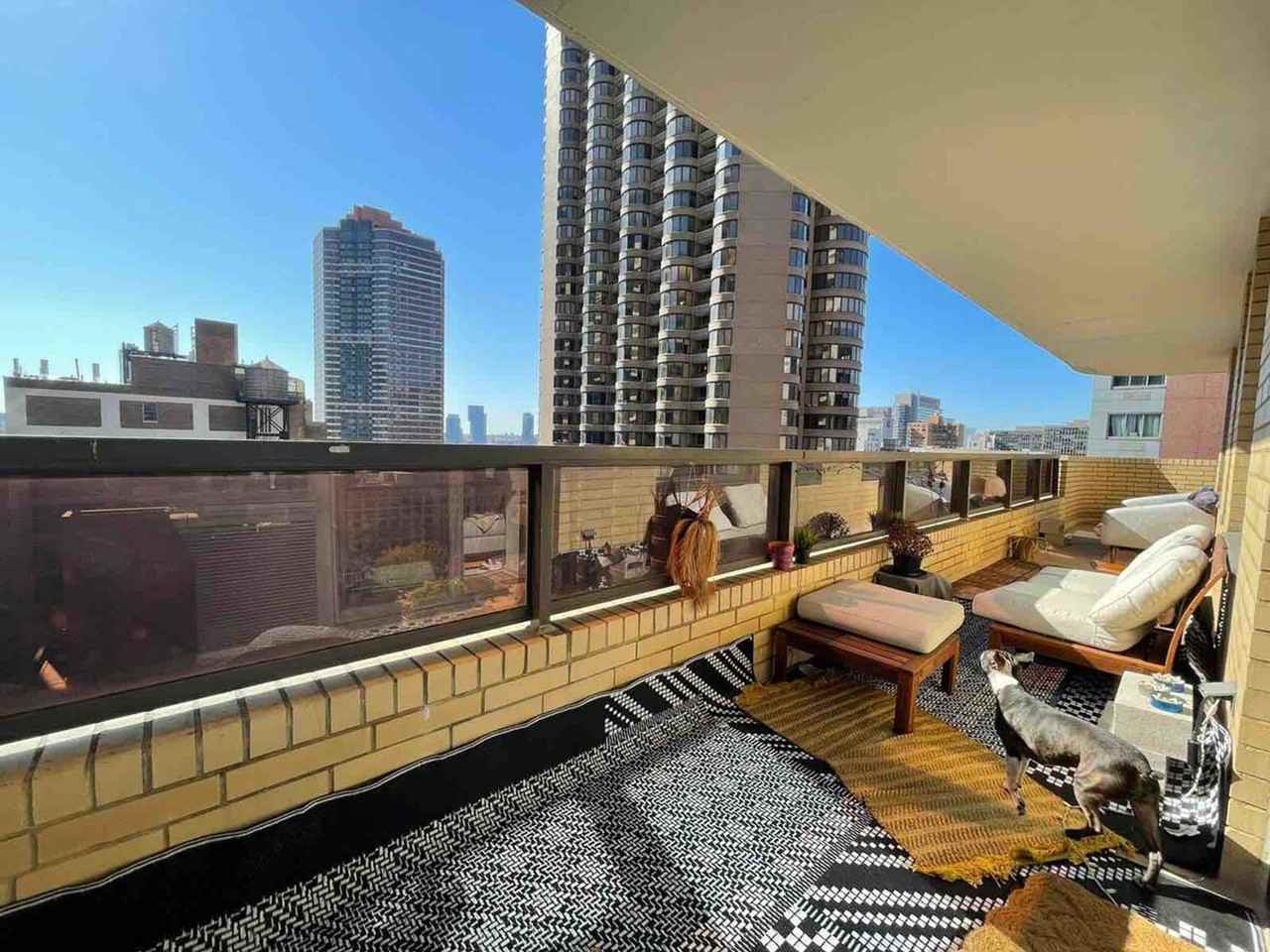 330 E 38th St #1358388P - Photo 7 of 9