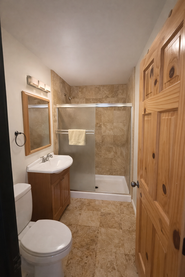 1287 W 36th Pl - Photo 4 of 11