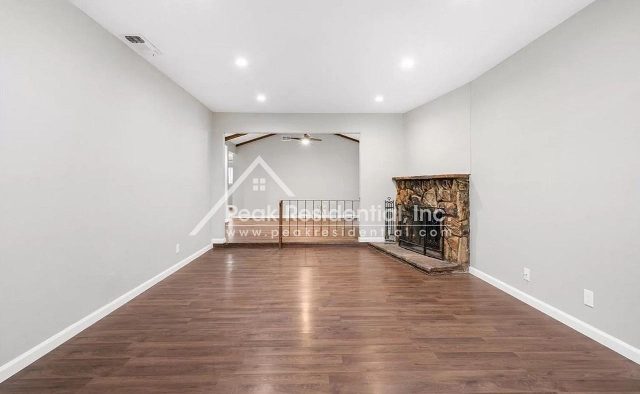 6804 Barbara Lee Cir - Photo 3 of 30