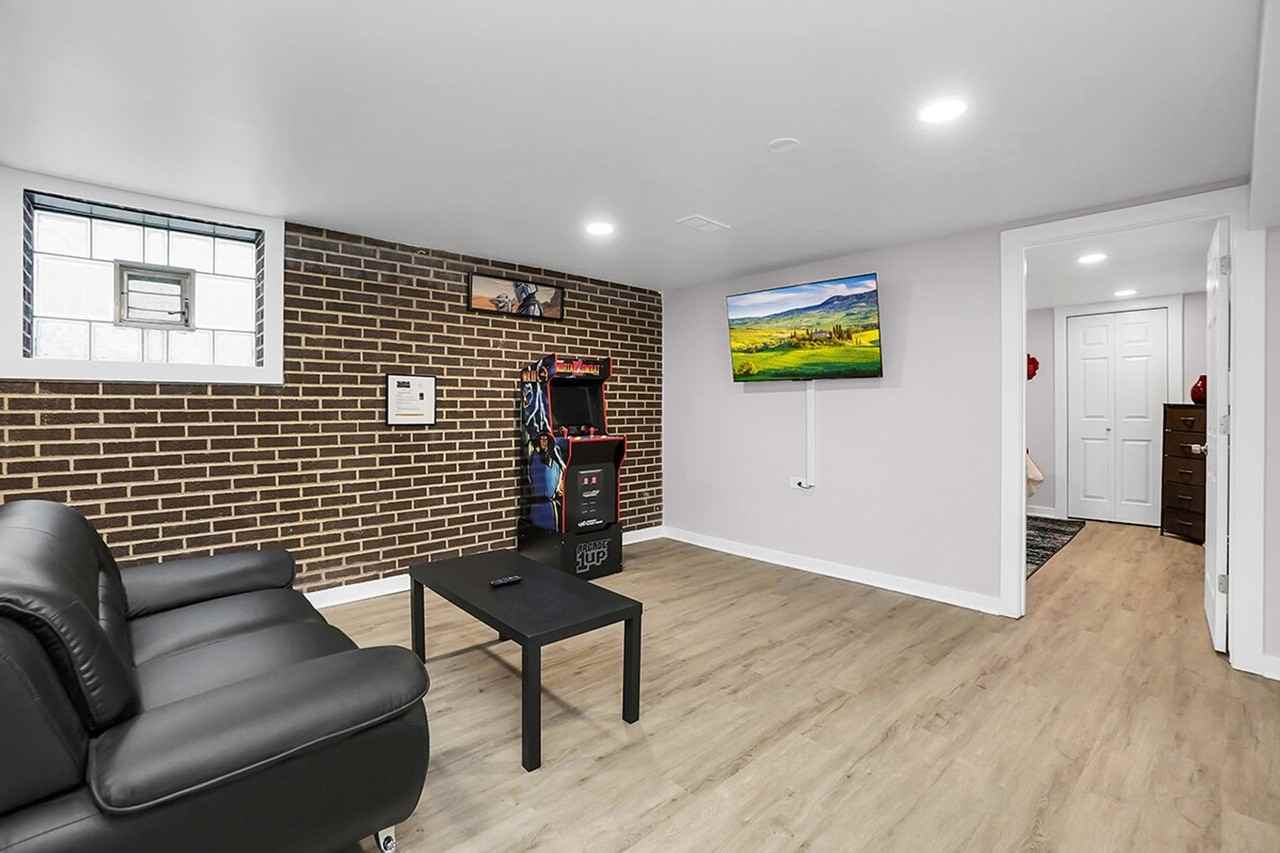 6101 W 64th Pl #1285061P - Photo 3 of 16