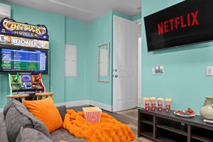 featured image of 4456 Luke Ave